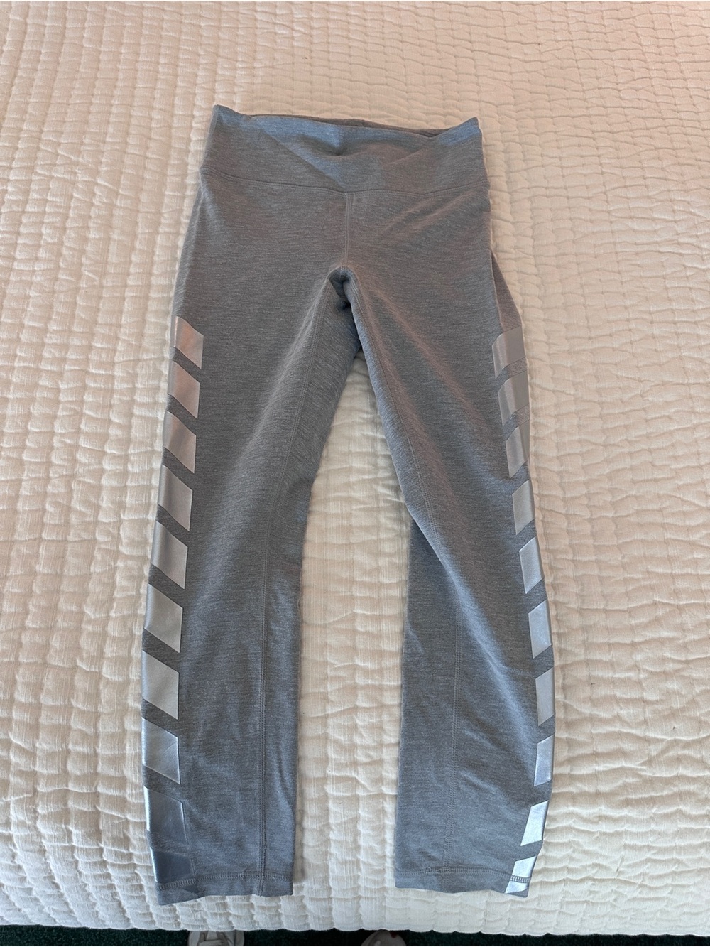 New Balance Grey Leggings with Silver Side Chevron Stripes